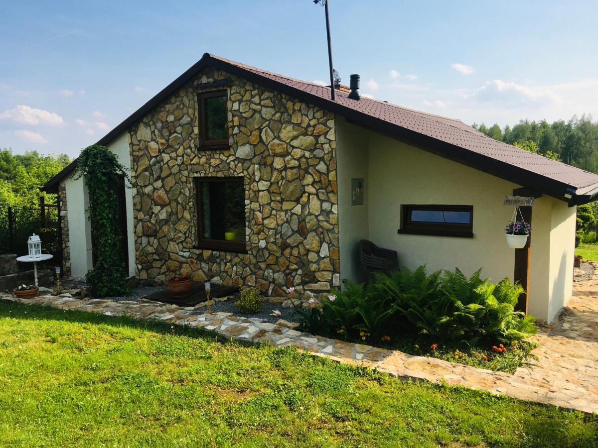Czytelnia W Sadzie Villa Krzykawka Exterior photo